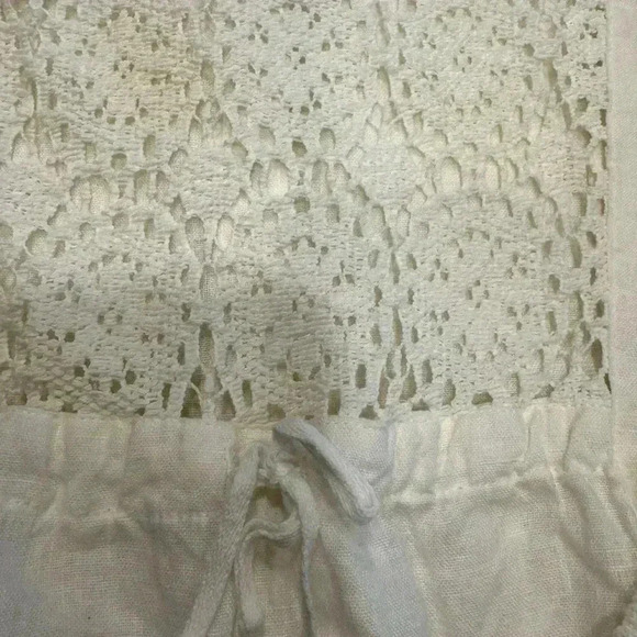 FJVA Paris 100% linen button up top w/lace back and fringe cuffs. - Picture 11 of 14